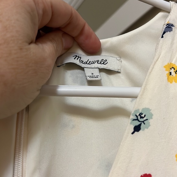 Madewell Orchard Flutter-Sleeve Dress in Confetti Floral Size 2 - Picture 5 of 5